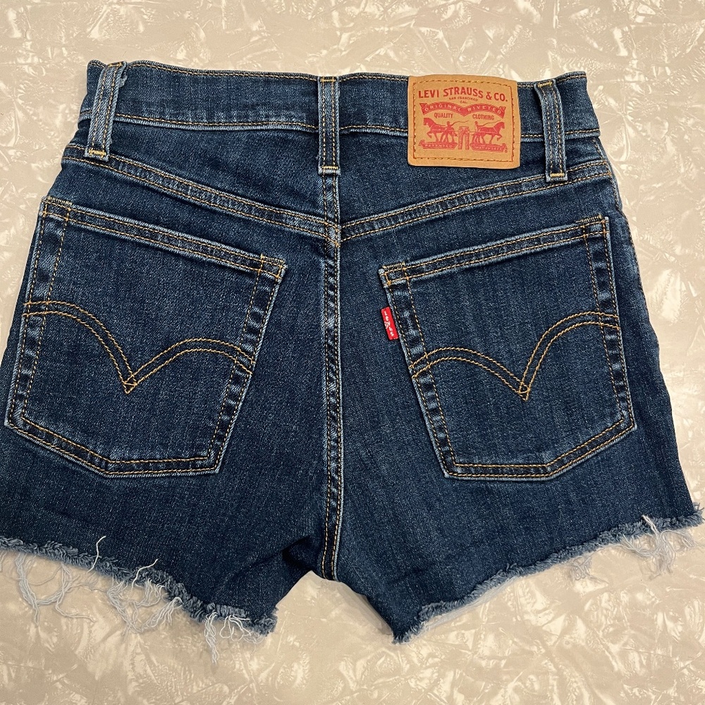 Levi's High-Rise Denim Shorts Size 25